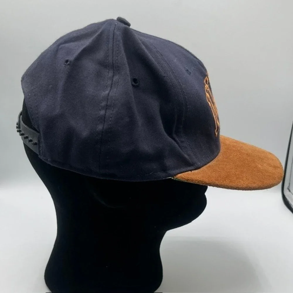 Vintage Illinois Fighting Illini Snapback Hat Navy Brown Suede Brim Made in USA